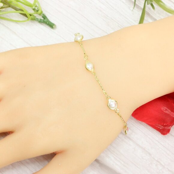 "Trendy Handmade Bracelet – A Thoughtful Gift for Girls & Women | UNVRC1107 - Picture 7 of 10